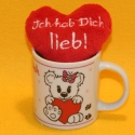 Bärli-Tasse mit Herzkissen hab dich lieb